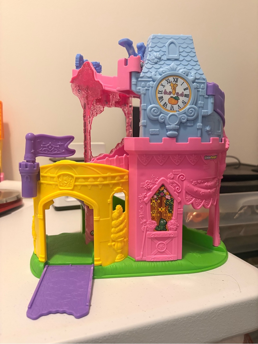 Fisher Price Little People Disney Princess Wheelies Castle Playset